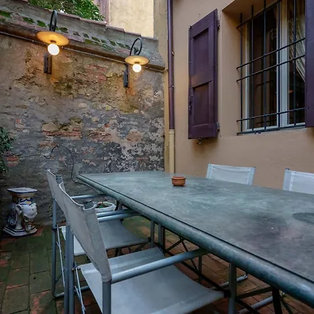 Aldrovandi, With Private Garden * Bolonya
