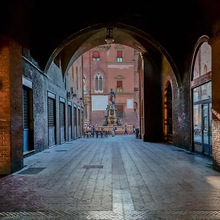 Apartment Aldrovandi, With Private Garden Bologna