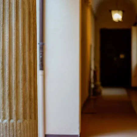 公寓 Aldrovandi, With Private Garden *