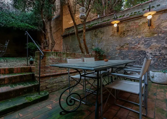 Aldrovandi, With Private Garden 볼로냐