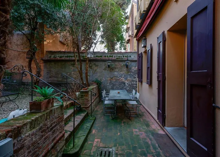 Aldrovandi, With Private Garden 아파트