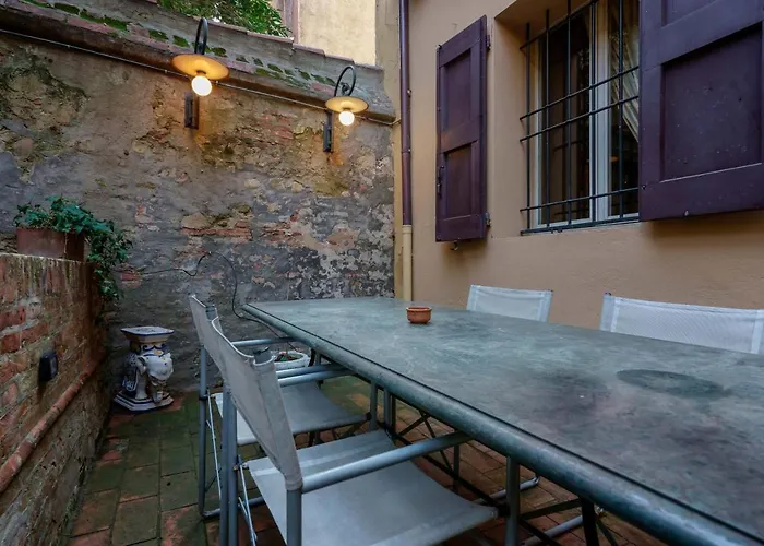 Aldrovandi, With Private Garden * Bologna